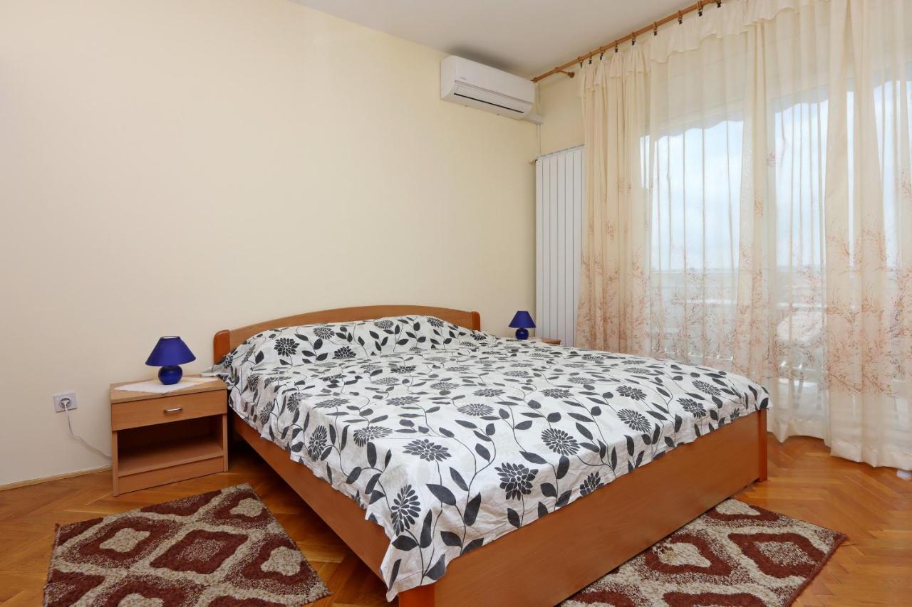 With A Parking Space Punat, Krk - 5410